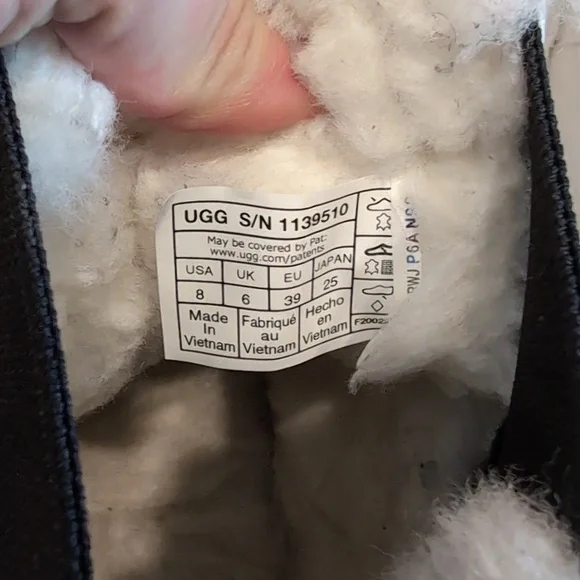 UGG Neumal Platform Chelsea Women's White Boots - Picture 9 of 10